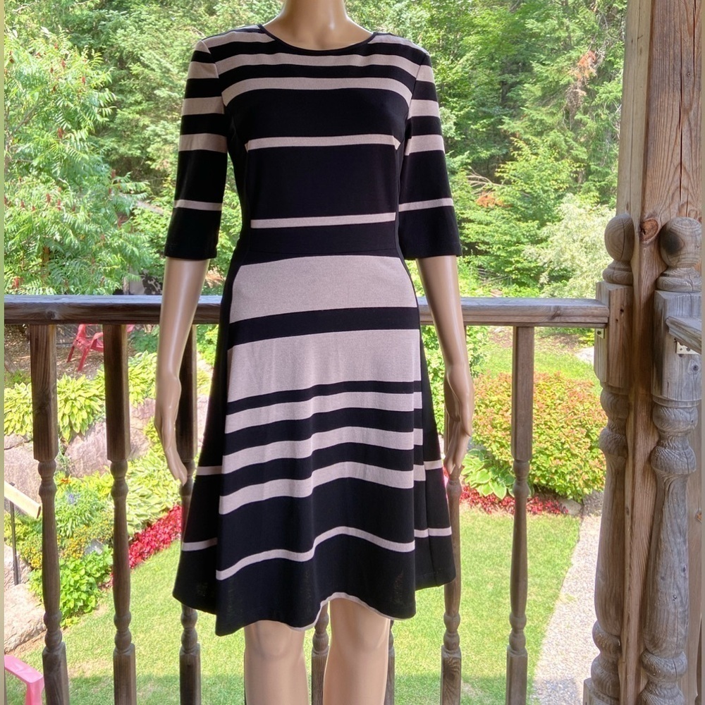 Gabby Skye Black And Beige 3/4 Sleeve Dress Sz 10